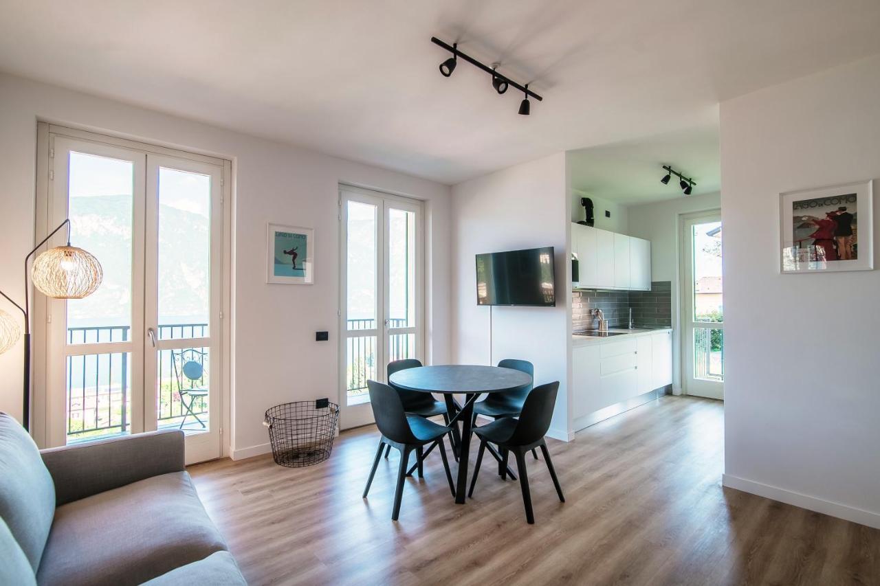 Olive Tree Lake View Apartment Беладжо Екстериор снимка